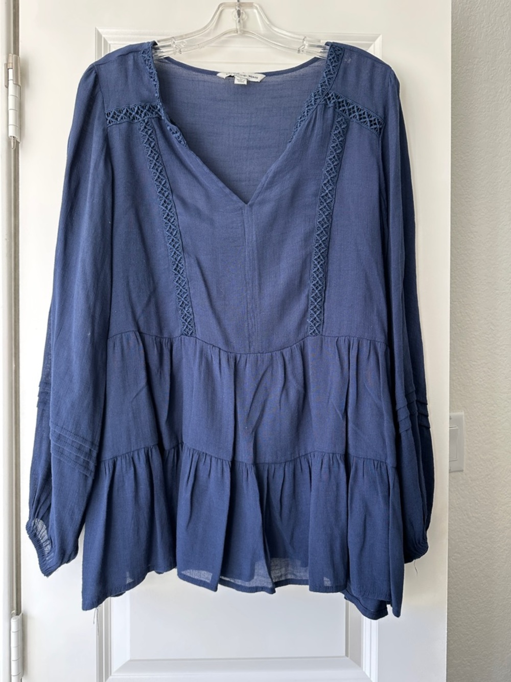 💚Zac & Rachel Navy Tiered V-Neck Peasant Tunic - Picture 2 of 8